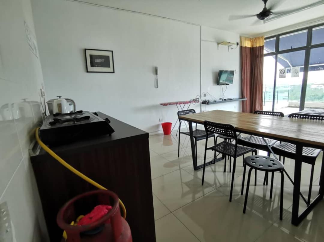 Vista Alam Serviced Apartment Near Idcc Sacc Pkns Uitm Msu Avisena Shah Alam Exteriér fotografie